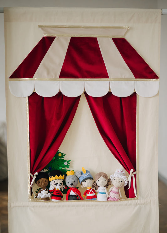 Doorway puppet theatre Red & Puppet